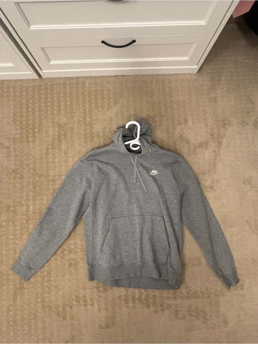 Nike Men’s Grey Pullover Hoodie with Small Chest Logo-size Small